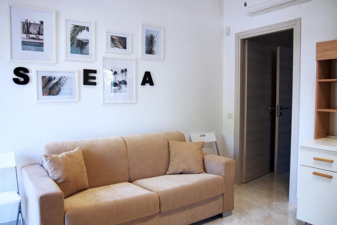 Le Rose Beach & Suites Appartamenti Fronte Mare A Villarosa Martinsicuro Luaran gambar
