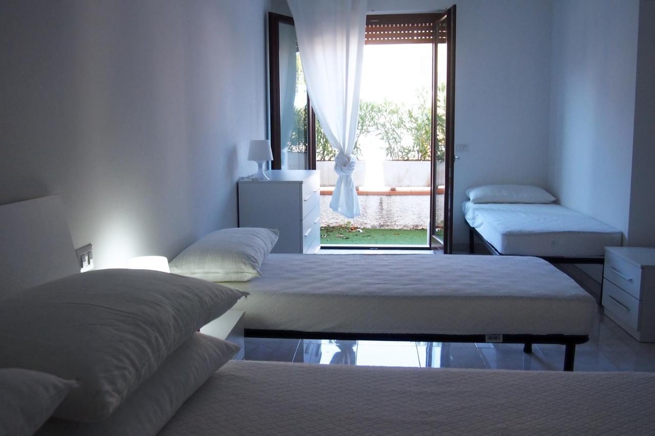 Le Rose Beach & Suites Appartamenti Fronte Mare A Villarosa Martinsicuro Luaran gambar