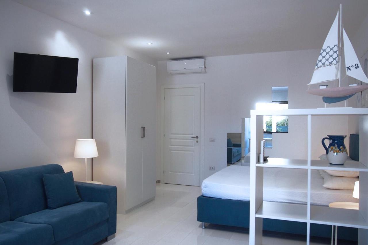 Le Rose Beach & Suites Appartamenti Fronte Mare A Villarosa Martinsicuro Luaran gambar